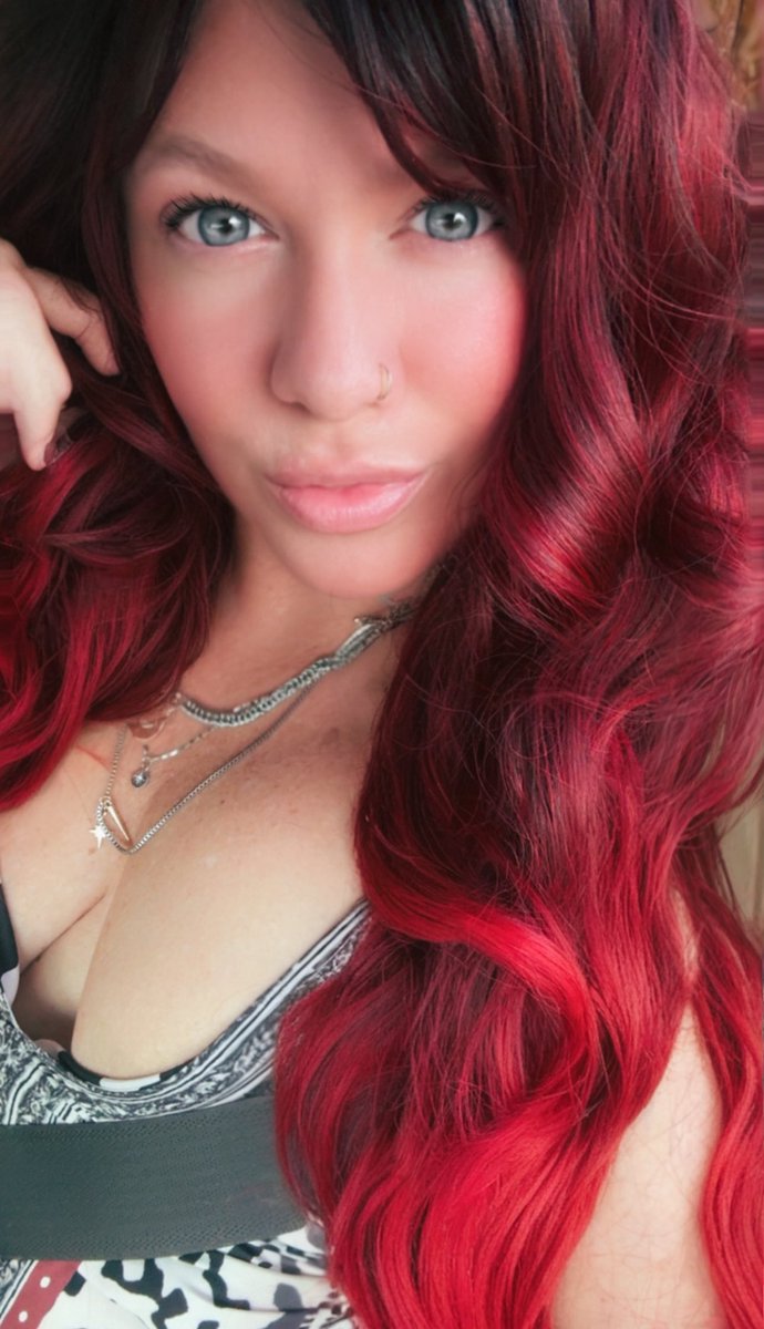 Oh, and my survival is suicidal
This vicious cycle
Knowing I won't ever rest
Until my dying breath
Till I have nothing left