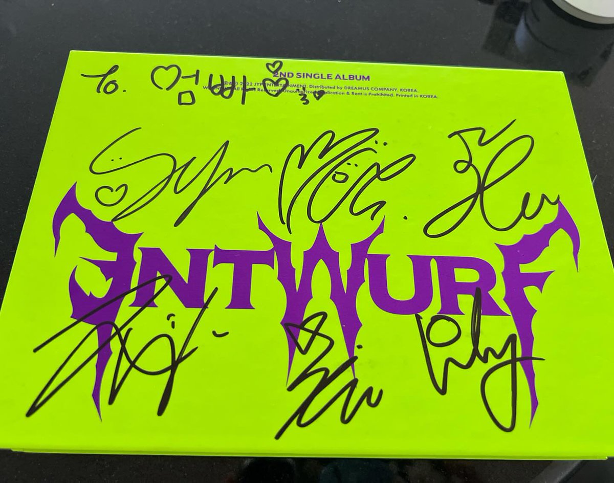 SKZ Bang Chan's Dad IG post about NMIXX 🥹

"Daebak, daebak~~
NMIXX, who are the best in both singing and dancing!
Our super sparkling, powerful, and incredibly beautiful girls~~~ I hope you continue to walk only on a flowery path from now on~~
I'll always be cheering for you