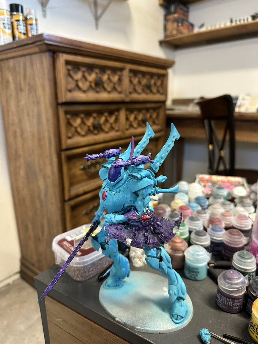 Namikaze4o6's tweet photo. Great Weekend on Wraithknight! What a good Kit. #warhammer #warhammer40k #Eldar #wraithknight #Aeldari #tokyo #PaintingWarhammer https://t.co/QTIrx41ajs