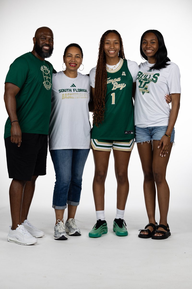 LaShauna tweet media