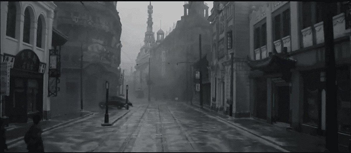 I shared this video in a book talk last week at @JFBooksDC to illustrate how the Shanghai Film Studio's Nanjing Road set has been reused over and over again in many films. Copies of Once Upon a Time in Shanghai are still available at JF Books Dupont Circle
parascandola.com/shanghai-film-…