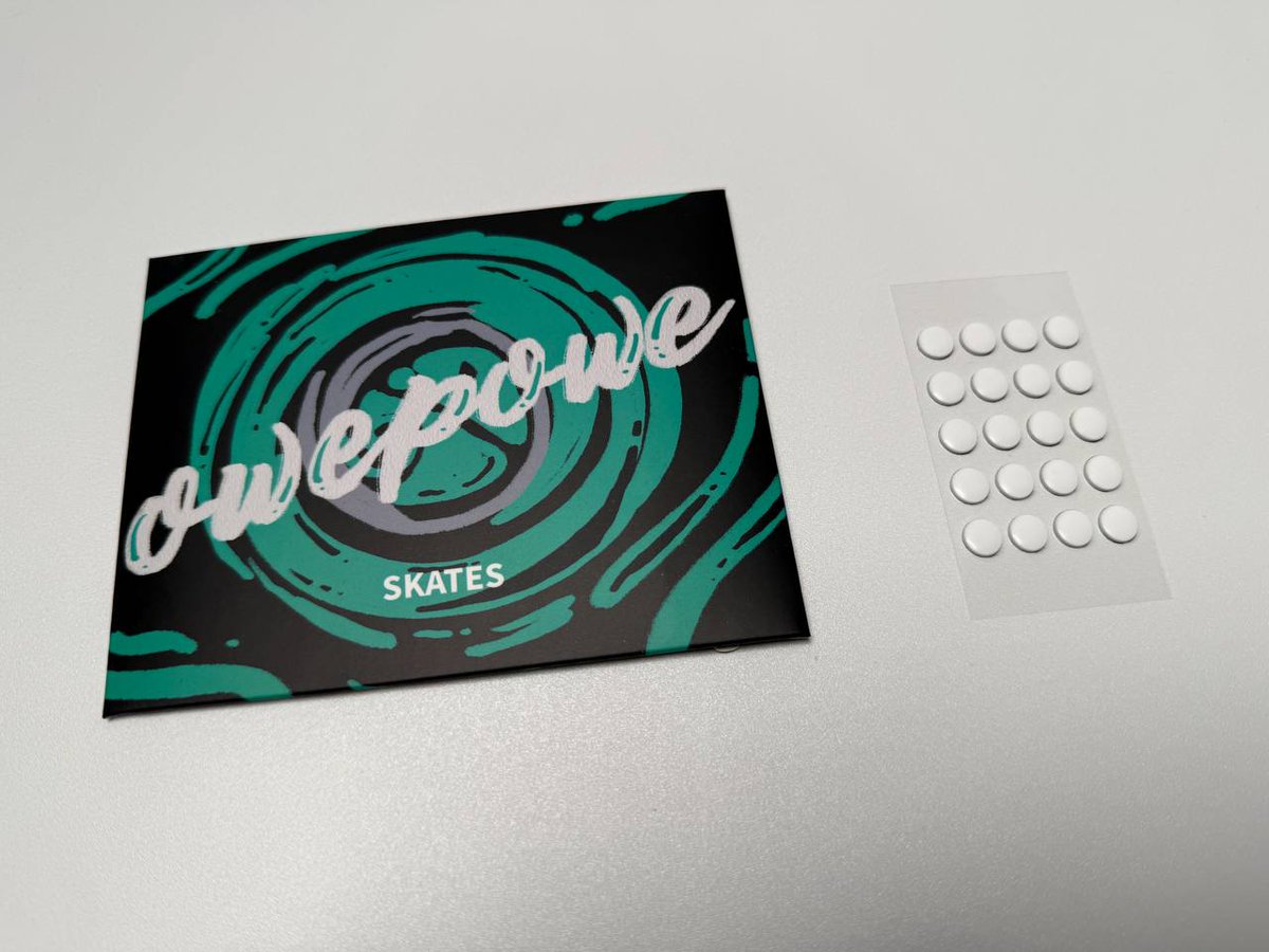Review of <a href="/OwepoweDesign/">Owepowe</a> Milk Tea cloth mousepad and Eagle Skates:

Milk Tea Mousepad

Surface:
This pad features a smooth surface with a subtle texture and stitching that really amplifies stopping power.  As a speed pad enjoyer, stopping power is always one of the biggest