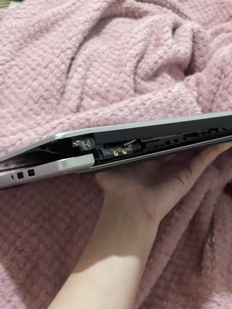 inyspace's tweet photo. manifesting wins para mapaayos ko na laptop ko 😣😣 https://t.co/3wW8BLqB3I