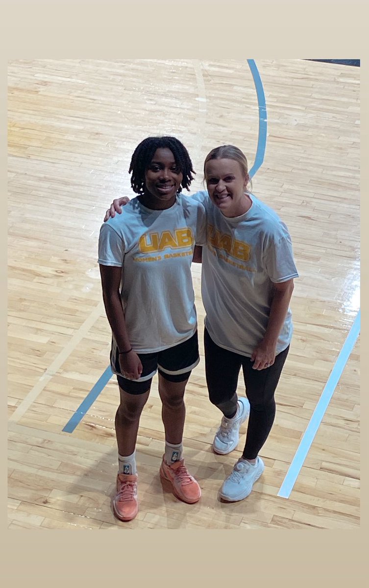 Morgan Lilly (@morganl2029) on Twitter photo Thanks <a href="/CoachNorton1/">Randy Norton</a> and <a href="/coachmartin04/">Taren Martin</a> for a great elite camp today. Loved everyone’s energy.
<a href="/UAB_WBBALL/">UAB Women's Basketball</a> 🏀 Thanks <a href="/CoachNorton1/">Randy Norton</a> and <a href="/coachmartin04/">Taren Martin</a> for a great elite camp today. Loved everyone’s energy.
<a href="/UAB_WBBALL/">UAB Women's Basketball</a> 🏀