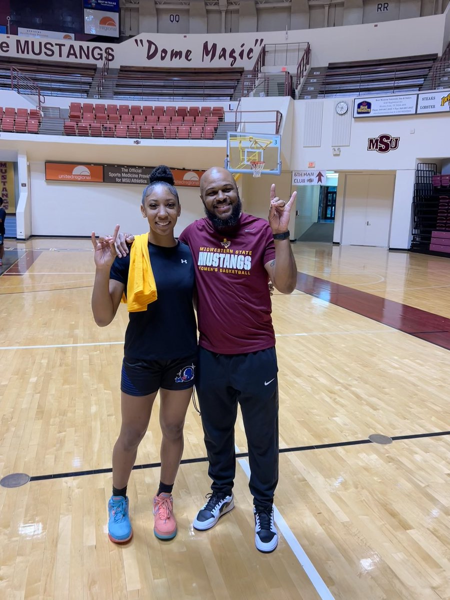 Had a great experience at MSU basketball camp, Thank you so much for inviting me out here and giving me this opportunity! Love to see yall again! <a href="/Kevin_KBJ/">Kevin Jackson</a> <a href="/Brenita33/">Brenita Jackson</a>
