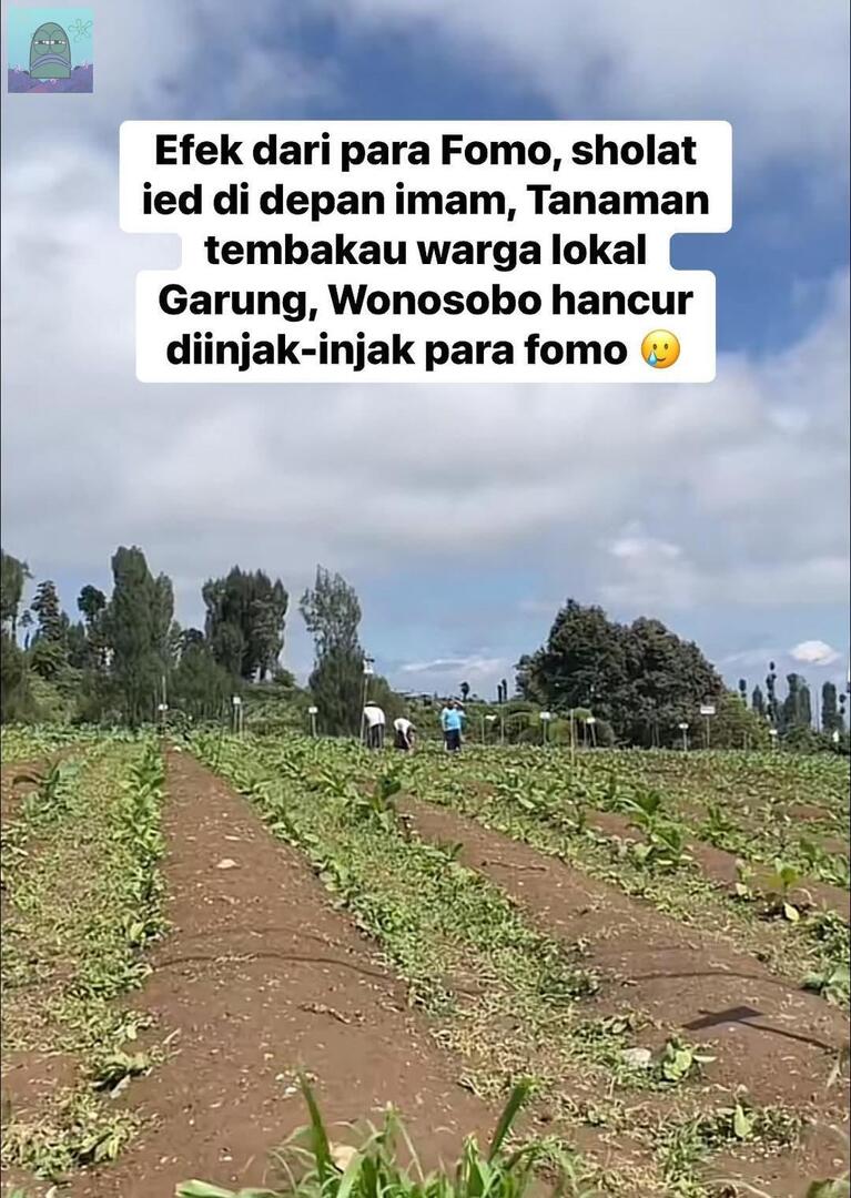 💚 hayooo kebutuhan instastory nya di kurangi yah. gak semua aktivitas harus di jadiin instastory kok sampai mengabaikan attitude, kasihan orang lain mengalami kerugian atas tindakan gegabah yang di lakukan. 😭