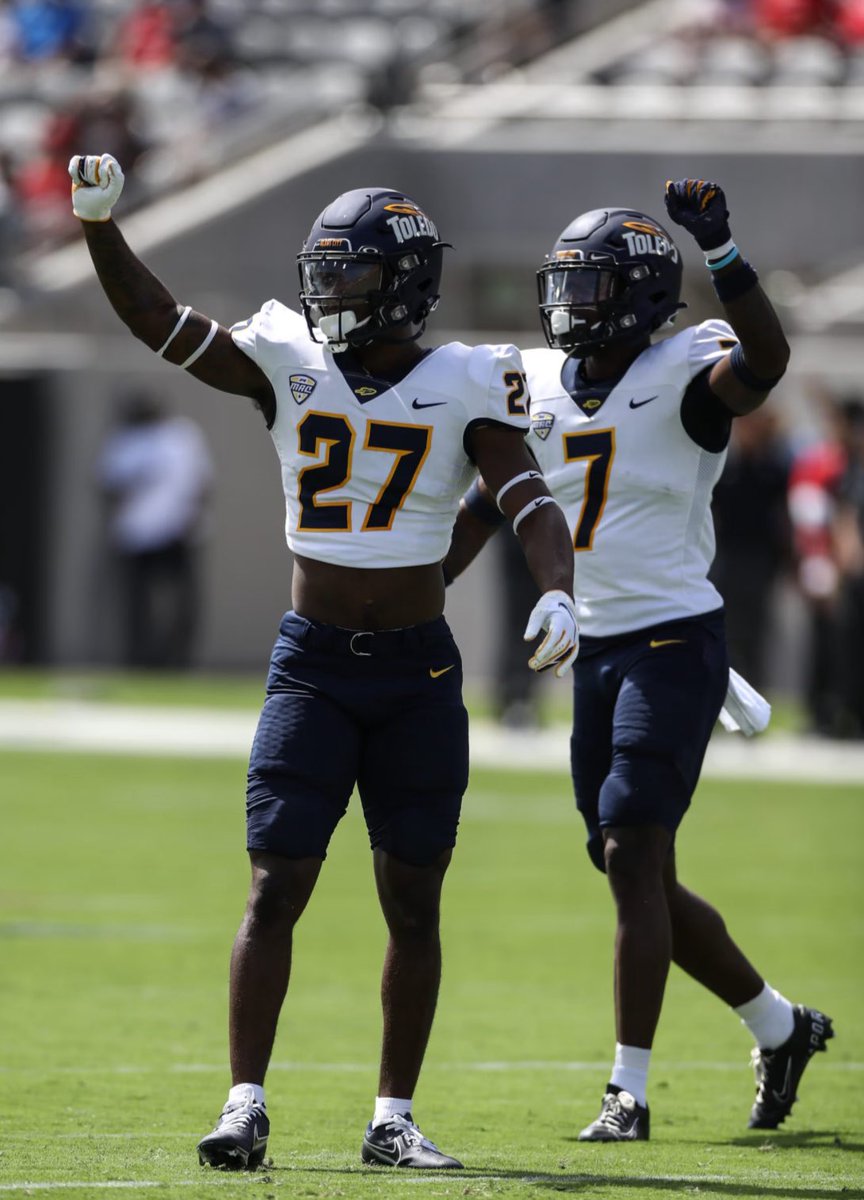 Kinnard Mahomes (@itsyaboyyk1) on Twitter photo I am extremely blessed to receive a Division 1 offer from the University of Toledo ! #AGTG <a href="/Coach_Eliano/">Perry Eliano</a> <a href="/GregoryMontre/">🦍</a> <a href="/EdOBrienCFB/">EdOBrienCFB</a>
<a href="/NPCoachZim/">Donnie Zimmerman</a> <a href="/adamgorney/">Adam Gorney</a>
<a href="/SWiltfong_/">Steve Wiltfong</a> <a href="/RivalsFriedman/">Adam Friedman</a>
<a href="/ryanobleness/">Ryan O'Bleness</a> <a href="/TheUCReport/">Billy Tucker</a> <a href="/BrianDohn247/">BrianDohn247</a> <a href="/LemmingReport/">Tom Lemming</a>
<a href="/ChadSimmons_/">ChadSimmons</a> I am extremely blessed to receive a Division 1 offer from the University of Toledo ! #AGTG <a href="/Coach_Eliano/">Perry Eliano</a> <a href="/GregoryMontre/">🦍</a> <a href="/EdOBrienCFB/">EdOBrienCFB</a>
<a href="/NPCoachZim/">Donnie Zimmerman</a> <a href="/adamgorney/">Adam Gorney</a>
<a href="/SWiltfong_/">Steve Wiltfong</a> <a href="/RivalsFriedman/">Adam Friedman</a>
<a href="/ryanobleness/">Ryan O'Bleness</a> <a href="/TheUCReport/">Billy Tucker</a> <a href="/BrianDohn247/">BrianDohn247</a> <a href="/LemmingReport/">Tom Lemming</a>
<a href="/ChadSimmons_/">ChadSimmons</a>