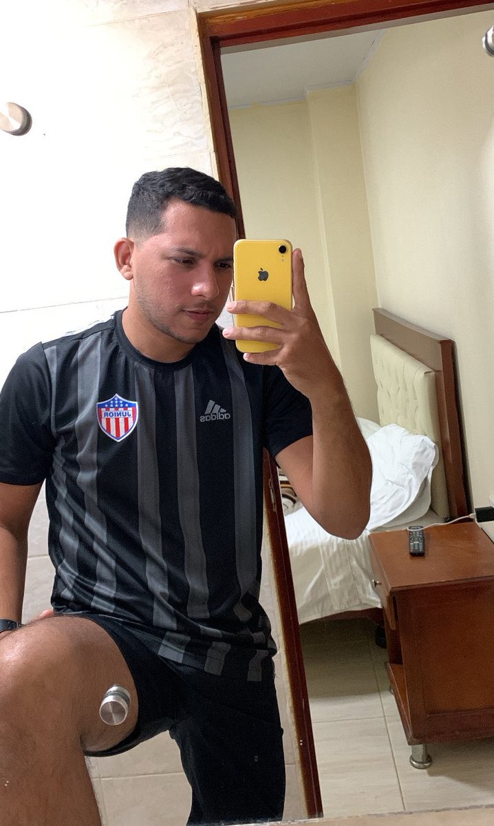 Bjonathan0703's tweet photo. Hoy vamos con toda Tiburón 🦈⚽️🏟️🔥 https://t.co/rBlpii5nC0