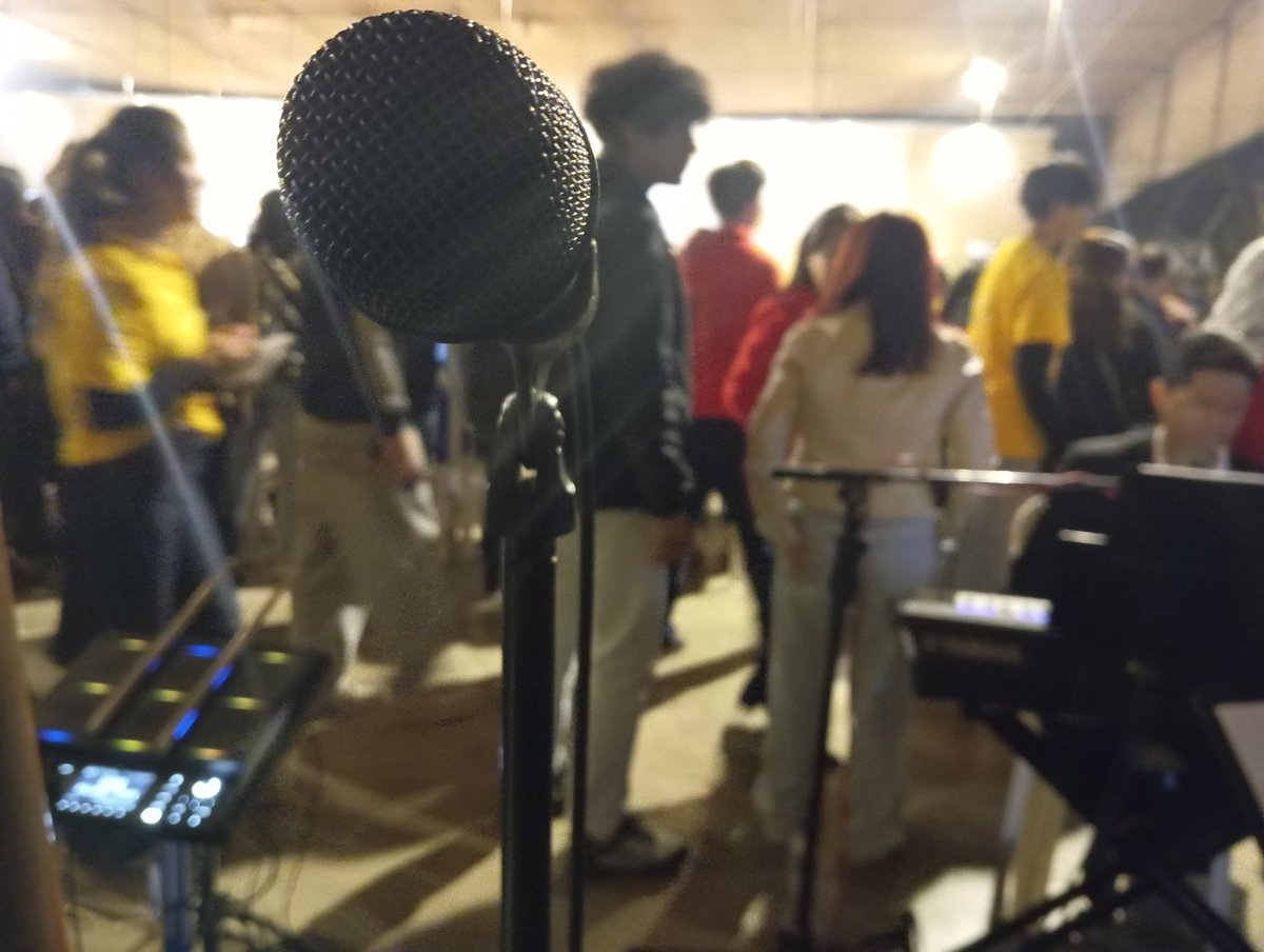 Previos misa Iglesia Sagrado Corazón de Jesús