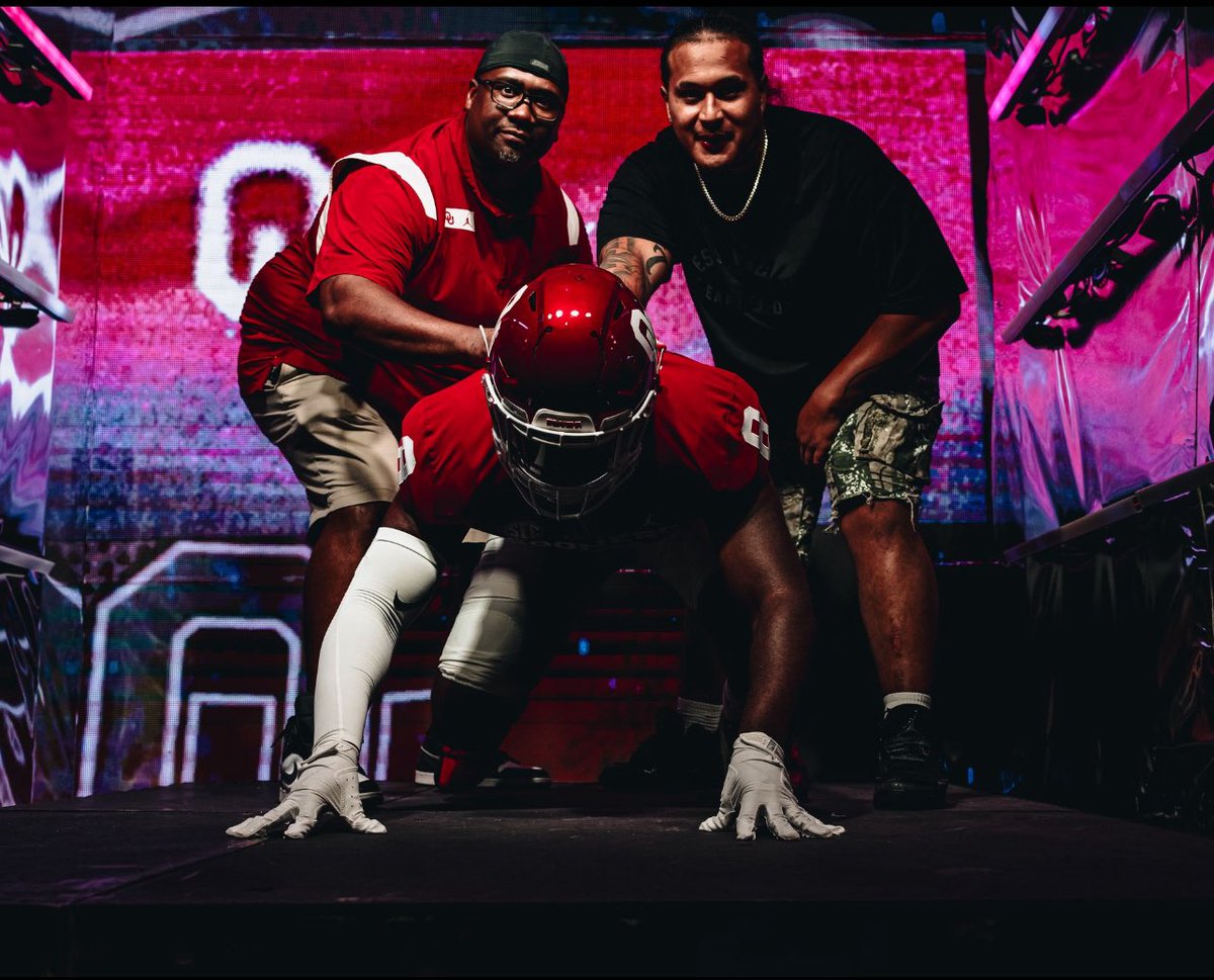 𝐓𝐇𝐄-𝐆𝐎𝐥𝐃𝐄𝐍𝐂𝐇𝐈𝐋𝐃 🌟Elijah Golden (@backfield_e) on Twitter photo BOOMER SOONER???CRIB TALK???🏠<a href="/CoachToddBates/">Todd Bates</a> <a href="/KetaaGolden/">Ketaa Golden Realty</a> <a href="/MiguelChavis65/">Coach Miguel Chavis</a> <a href="/CoachVenables/">Brent Venables</a> 🤘🏾⬇️🤘🏾⬇️🤘🏾⬇️🤘🏾⬇️ BOOMER SOONER???CRIB TALK???🏠<a href="/CoachToddBates/">Todd Bates</a> <a href="/KetaaGolden/">Ketaa Golden Realty</a> <a href="/MiguelChavis65/">Coach Miguel Chavis</a> <a href="/CoachVenables/">Brent Venables</a> 🤘🏾⬇️🤘🏾⬇️🤘🏾⬇️🤘🏾⬇️