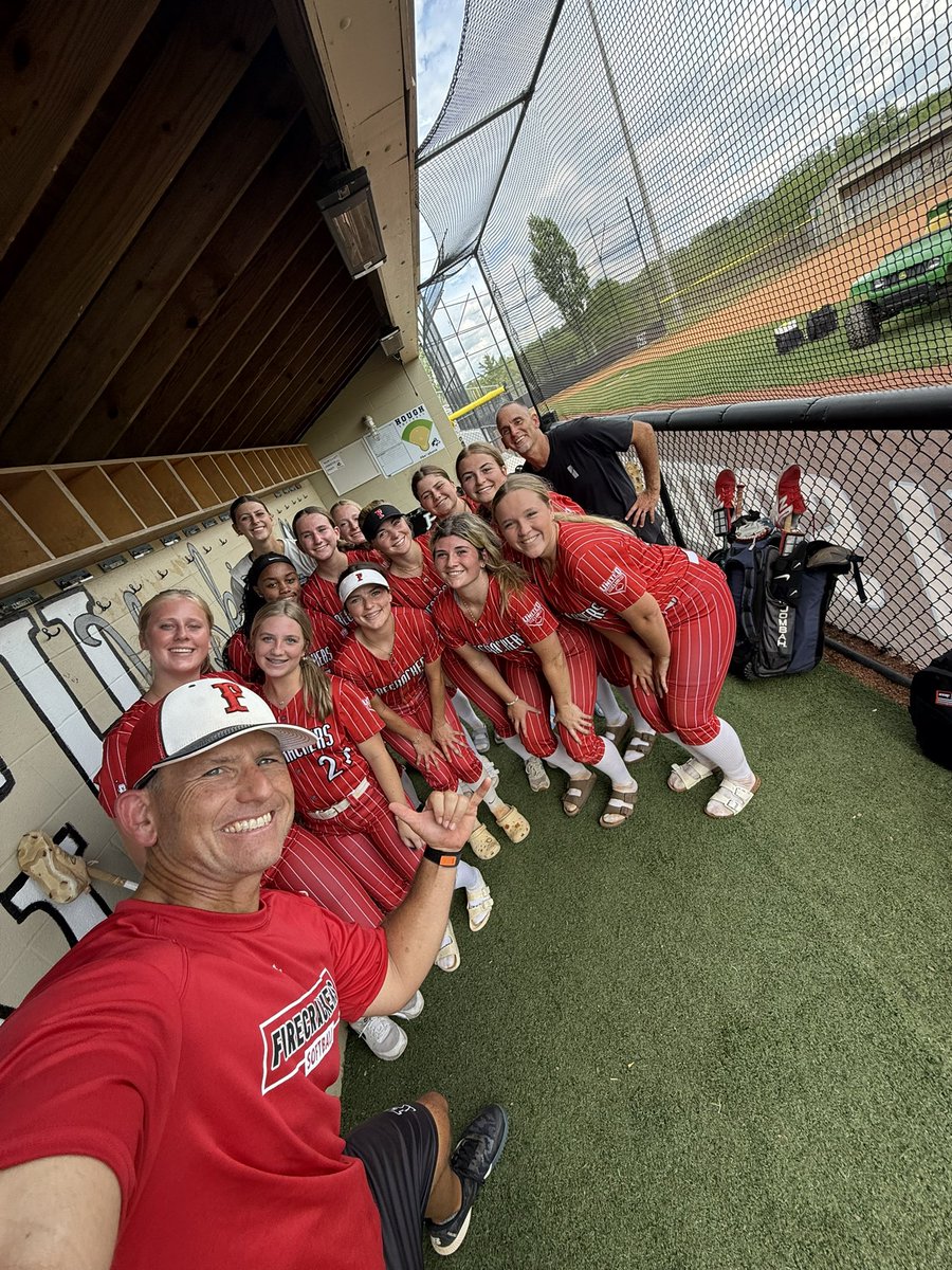Another strong practice(minus one)! A lot of energy and work put in today! Also Media day so pics are coming!  Next weekend it starts! Schedule will be posted tomorrow! Coaches, this will be a fun group to watch! 🧨🥎💪🏽 <a href="/Firecrackersinc/">Firecracker Softball</a>