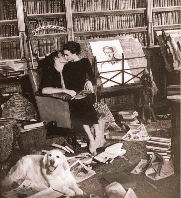 Atardecer_90's tweet image. "Yo había puesto encima de mi 
pecho un pequeño letrero que 
decía: 'Cerrado por demolición'.

Y aquí me tiene usted, pintando las 
  paredes y abriendo las ventanas".

              ~ Carlos Pellicer