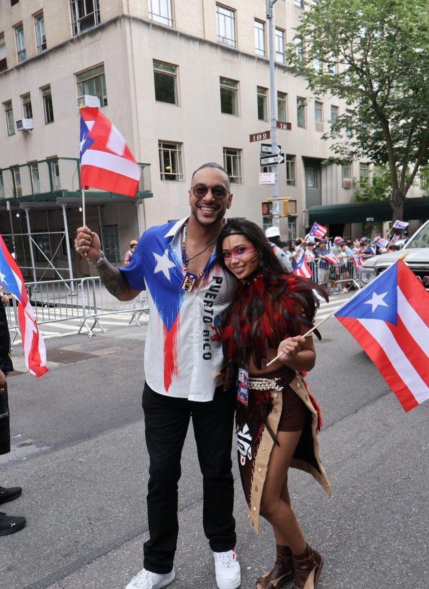 ArcherOfInfamy's tweet image. Fun fact: I was a part of Kips Bay Boys and Girls club and won a championship with their baseball team in the 90's. Felt awesome to meet the kids and the team that leads them. Such a positive vibe. Awesome day. #Wepa @PRparadeNYC @PRStrongWepa 🇵🇷 🗽