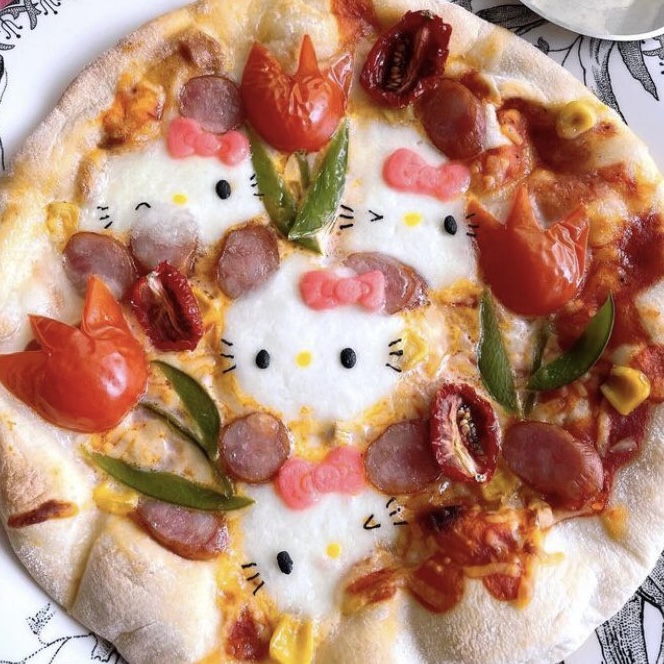 Weirdfoood tweet media