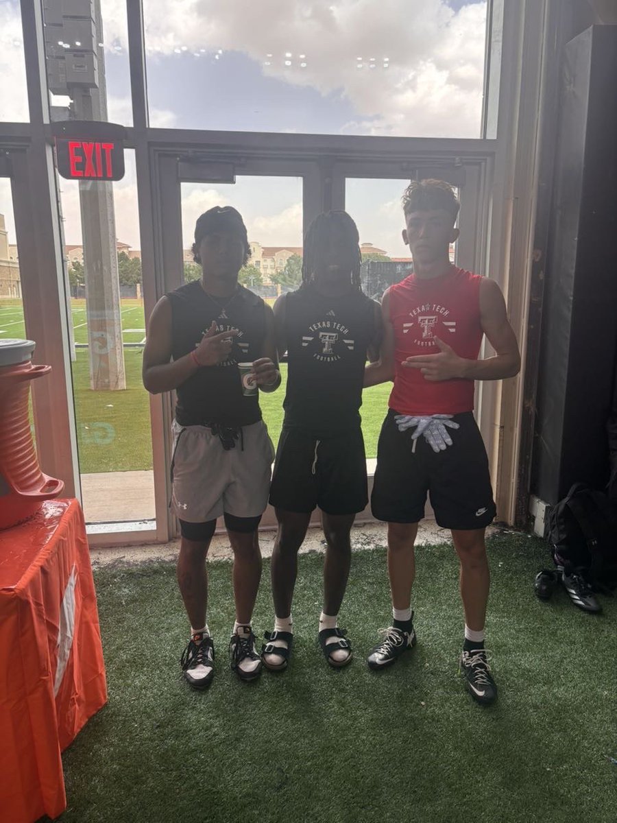 TyScott15_'s tweet image. Thanks for having me at camp today @TexasTechFB! Had good competition, and most importantly got better today and learned from a great staff! @JoeyMcGuireTTU @CoachRGreene @COACHJUICE_ @CoachKennyPerry