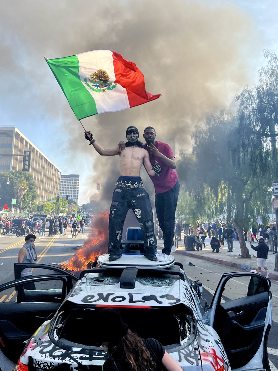 AldoButtazzoni's tweet image. Sometimes a picture says all that needs to be said…

LA Riots June 8 2025