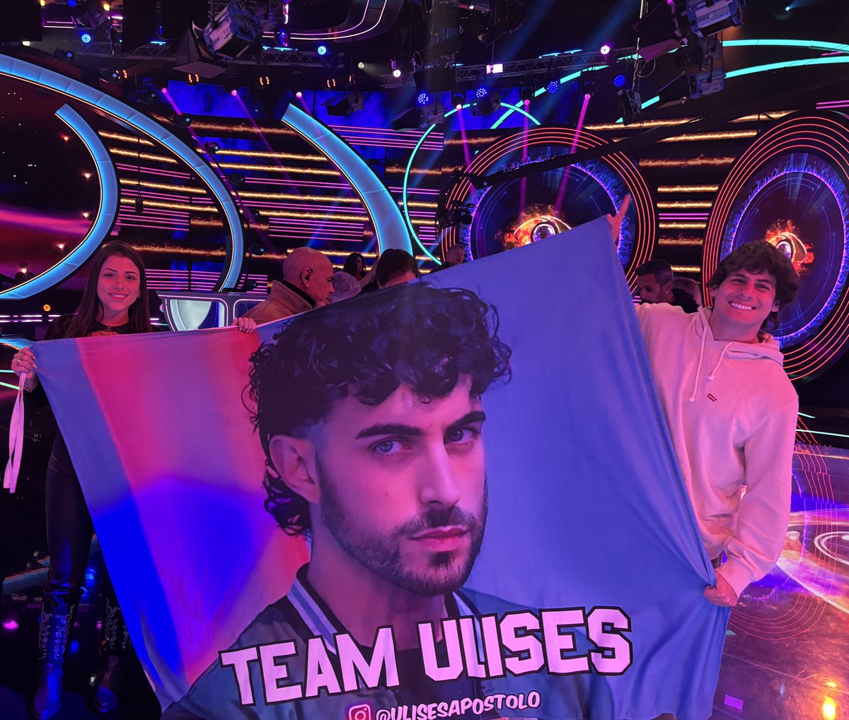 UNIFICACIÓN ULISES OFICIAL 🌵 (@unificacionuli) on Twitter photo Y COMO SE LLAMA USTED? Y COMO SE LLAMA USTED?
LOS CAU SA, LOS CAU SA 👏🏽👏🏽👏🏽
#GranHermano
<a href="/rmrossini/">Renato Rossini</a> Y COMO SE LLAMA USTED? Y COMO SE LLAMA USTED?
LOS CAU SA, LOS CAU SA 👏🏽👏🏽👏🏽
#GranHermano
<a href="/rmrossini/">Renato Rossini</a>
