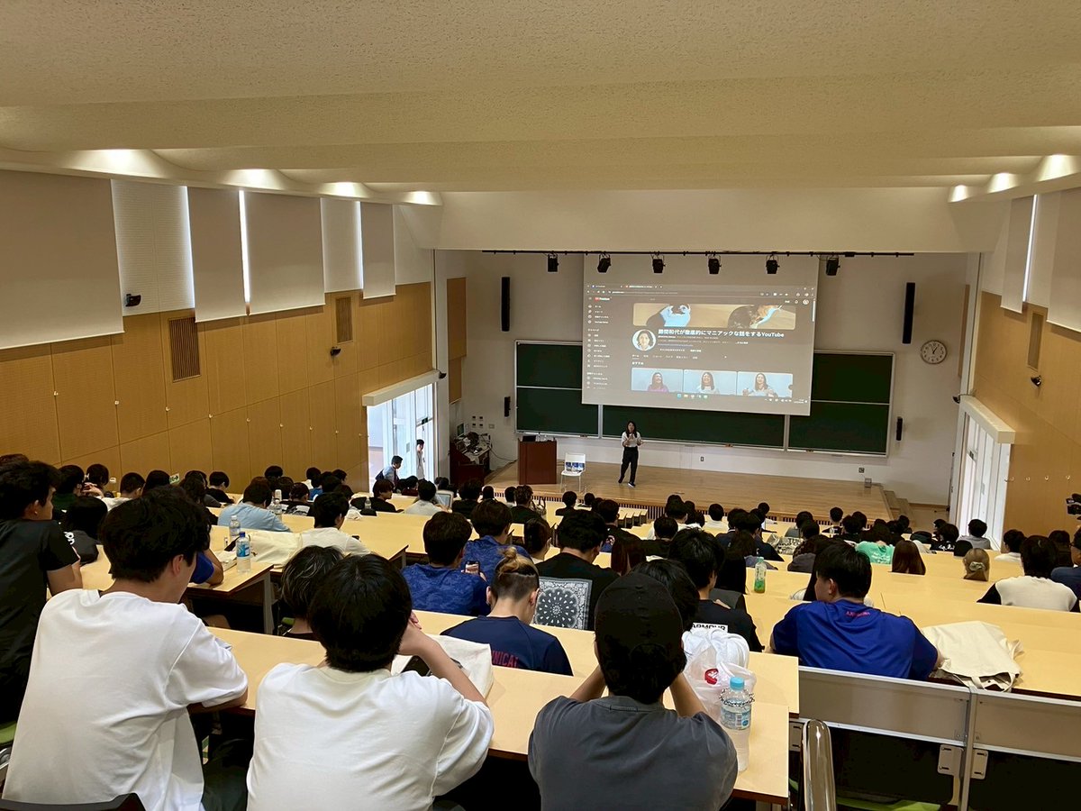 shkpr's tweet image. 6月6日、経済評論家の勝間和代先生による人間力育成講座が行われました。勝間先生は幸せになるための条件として、たくさんの人に会うこと、不幸なことがあっても落ち込まないこと、野生の勘を信じること、自分は運が良いという意識を持つこと、という四点を挙げられわかりやすくお話いただきました。