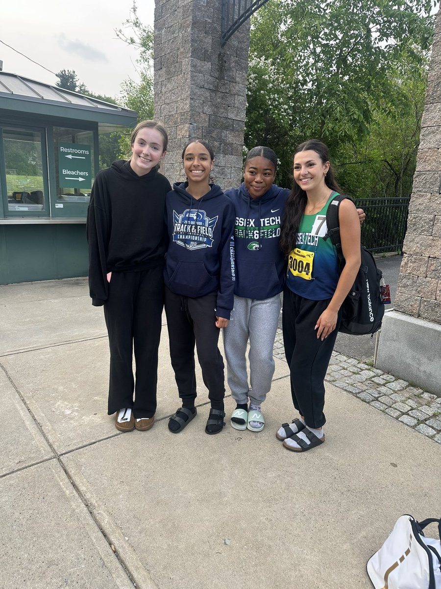 Dan Connors (@ethawkscoachc) on Twitter photo The 4x100 team leaves all smiles after finishing 12th at 50.67 . Capt . Liv Feudo gets the call up and runs a đĽ split . Not what the group was hoping for but these girls continue the tradition of excellence for Essex Tech T and F #signingoff <a href="/ETAthletics/">Essex Tech Athletics</a> <a href="/MattWilliams_SN/">Matt Williams</a> The 4x100 team leaves all smiles after finishing 12th at 50.67 . Capt . Liv Feudo gets the call up and runs a đĽ split . Not what the group was hoping for but these girls continue the tradition of excellence for Essex Tech T and F #signingoff <a href="/ETAthletics/">Essex Tech Athletics</a> <a href="/MattWilliams_SN/">Matt Williams</a>