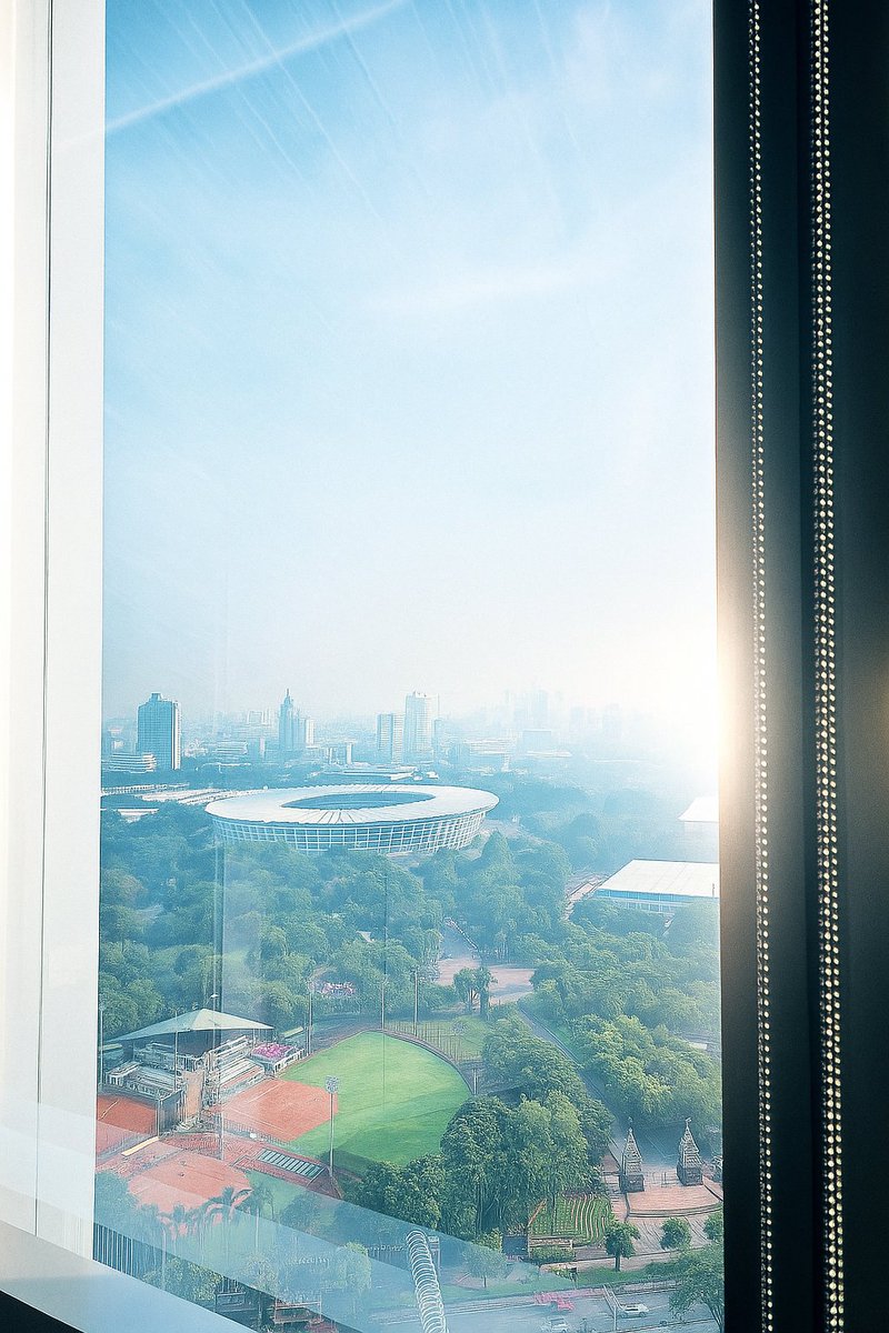 Melihat stadion Gelora Bung Karno pagi ini kayak ada Ole Ole nya gitu ya #fifa #worldcupqualifiers2026 #timnas #indonesia #kitagaruda #PSSI
