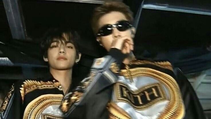 hourlyhyungline's tweet photo. taejoon appreciation post https://t.co/0Al1us85Pq