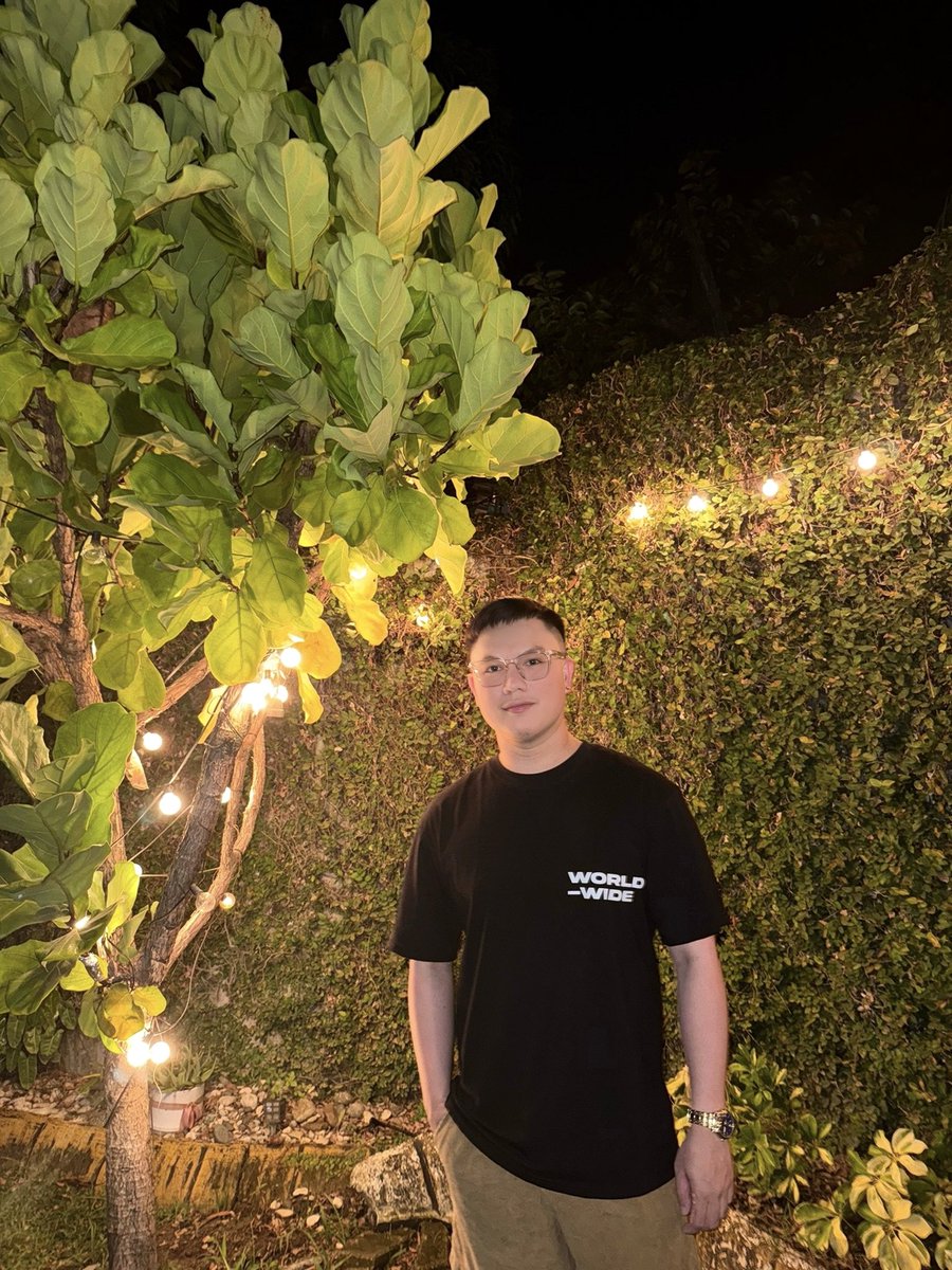 Mikee ⚜️ tweet media