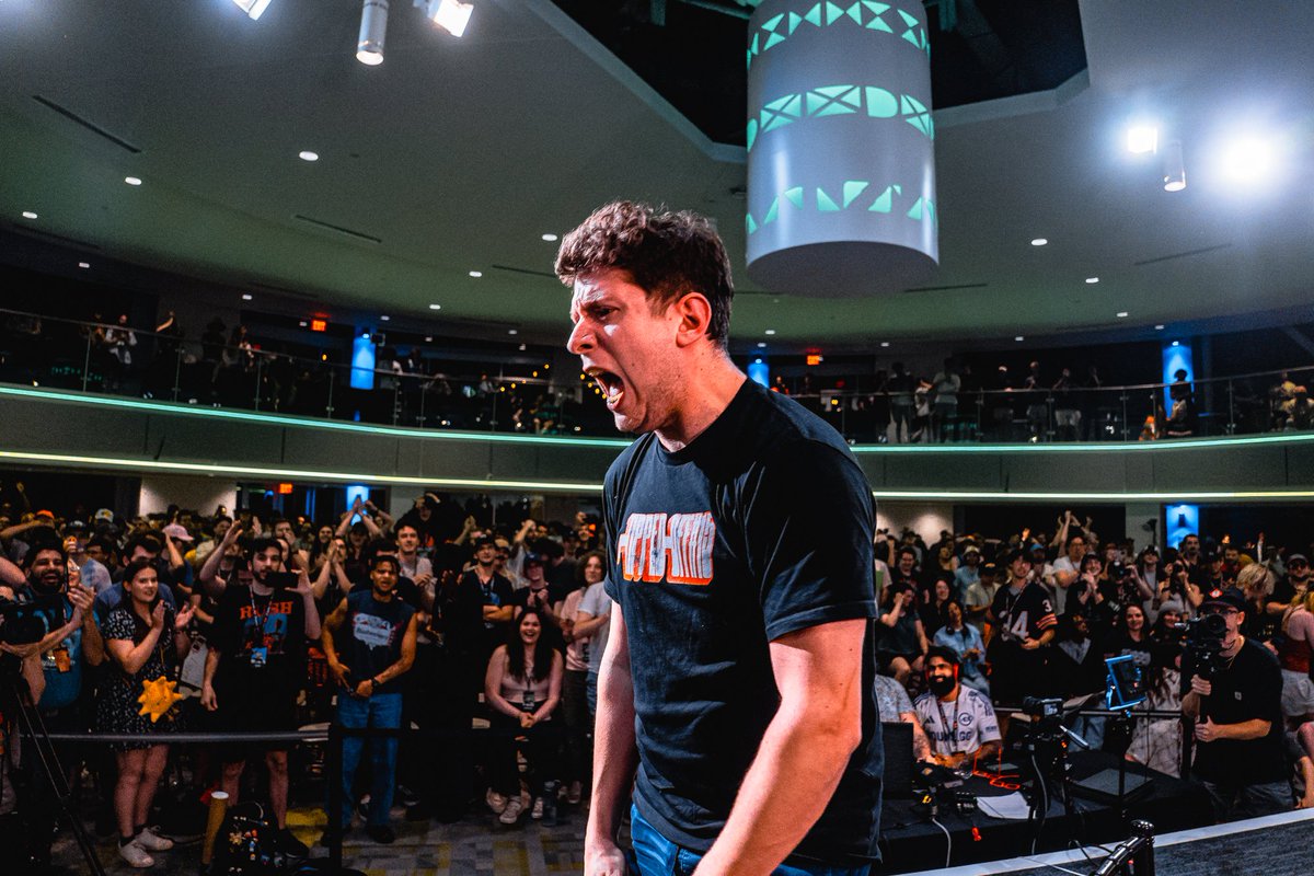 nounsgg's tweet image. Never stop grinding! 💯

@iBDWSSBM is your Tipped Off 16: Safari Champion!🏆

📸 @Browningtons_