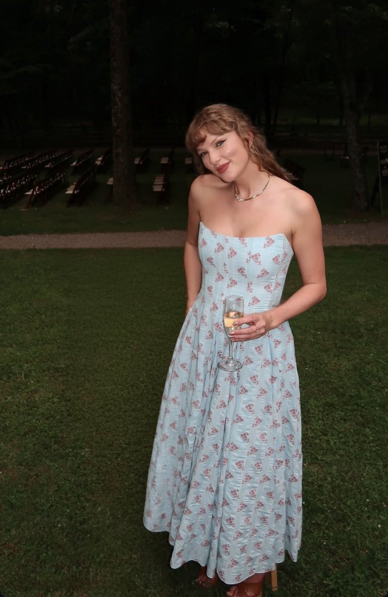 swiftinspires's tweet photo. I love this women https://t.co/Zmkht8PeA4
