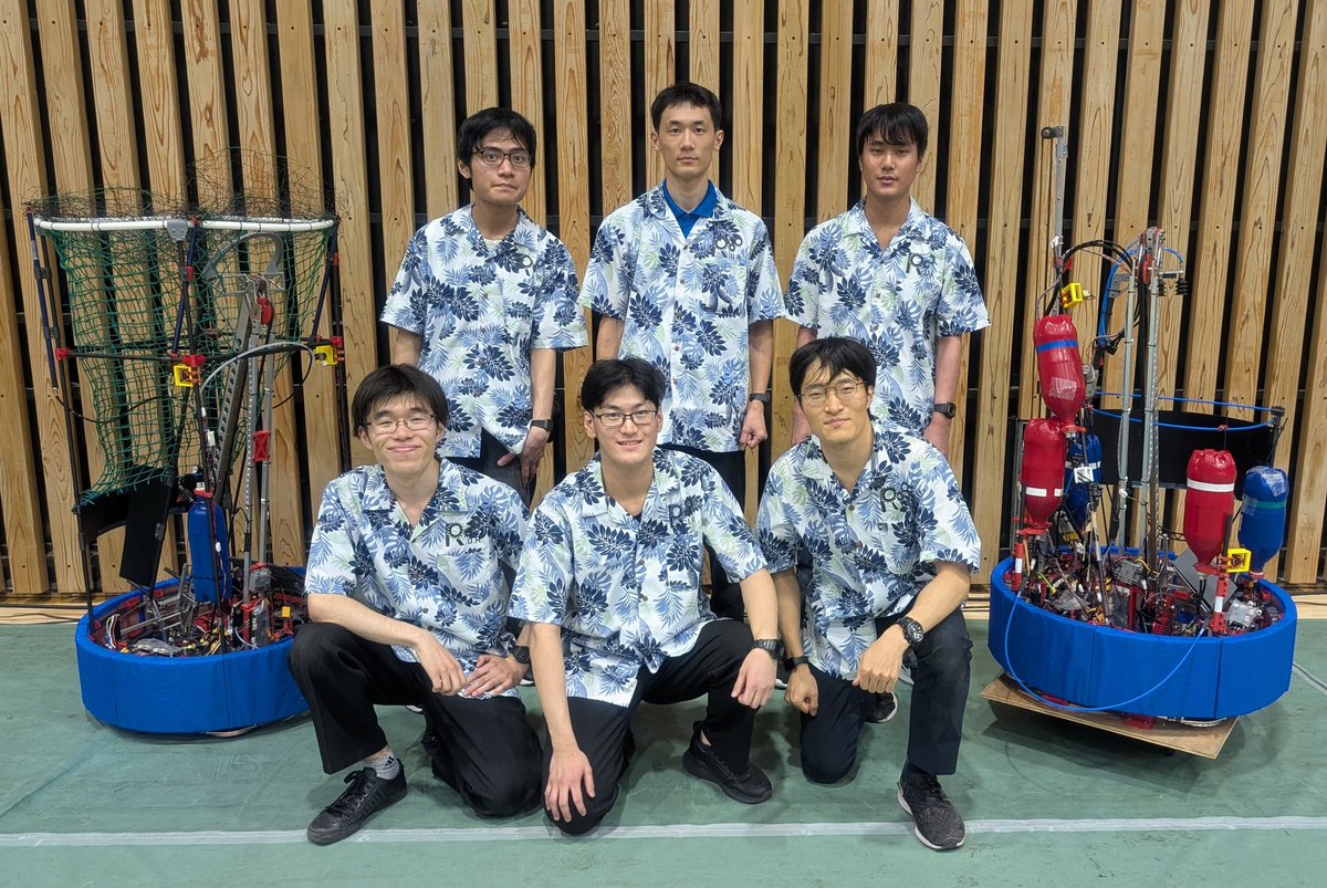 rur_mech's tweet photo. 【NHK学生ロボコン2025 結果報告】
東京農工大学R.U.R.は準決勝まで勝ち進み、ベスト4となりました!
さらに、正確な3ポイントシュートやパスの美しさを評価いただき、デザイン賞を受賞いたしました。
ご支援いただいた方々、応援してくださった全ての方々に心より感謝申し上げます。
#農工大 #ロボコン https://t.co/QeH09B0l21