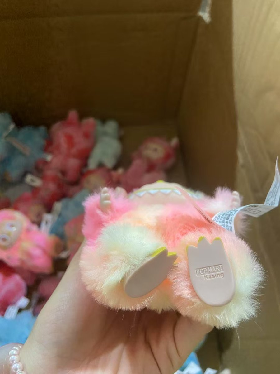 cyosa515's tweet image. Get It Before It’s Gone!
This is a rare chance to own a Labubu straight from our exclusive supply!
#labubu #labubupopmart #labubucollection