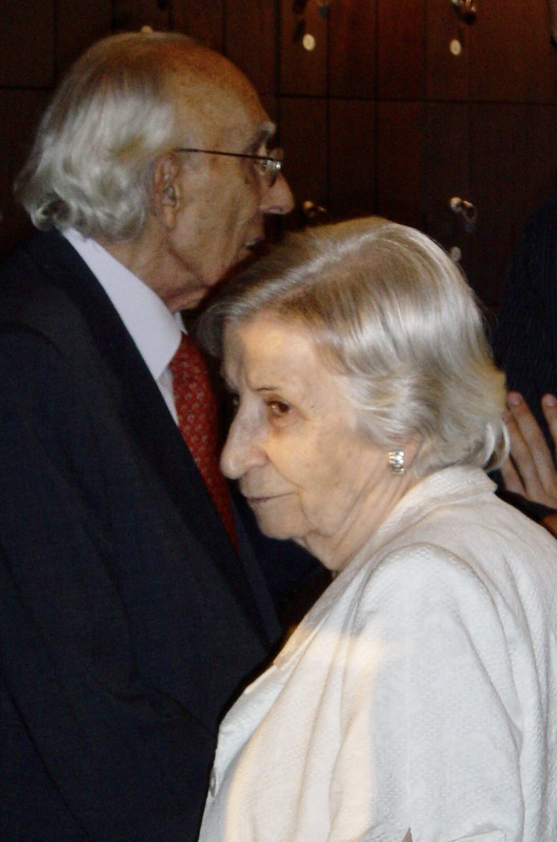 Després de la seva mort al 2008, Josep Benet se’m va fer ben present gràcies a la seva vídua, Florència Ventura. Però també em parlava d’ella, i d’una vida que les circumstàncies no van fer possible. Avui ens ha deixat als 103 anys. En pau descansi, en el record la tindré sempre.