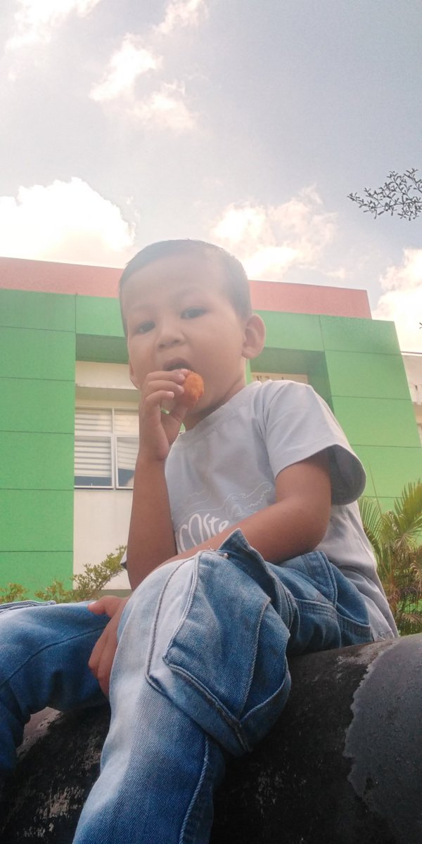 freenmichell's tweet image. 