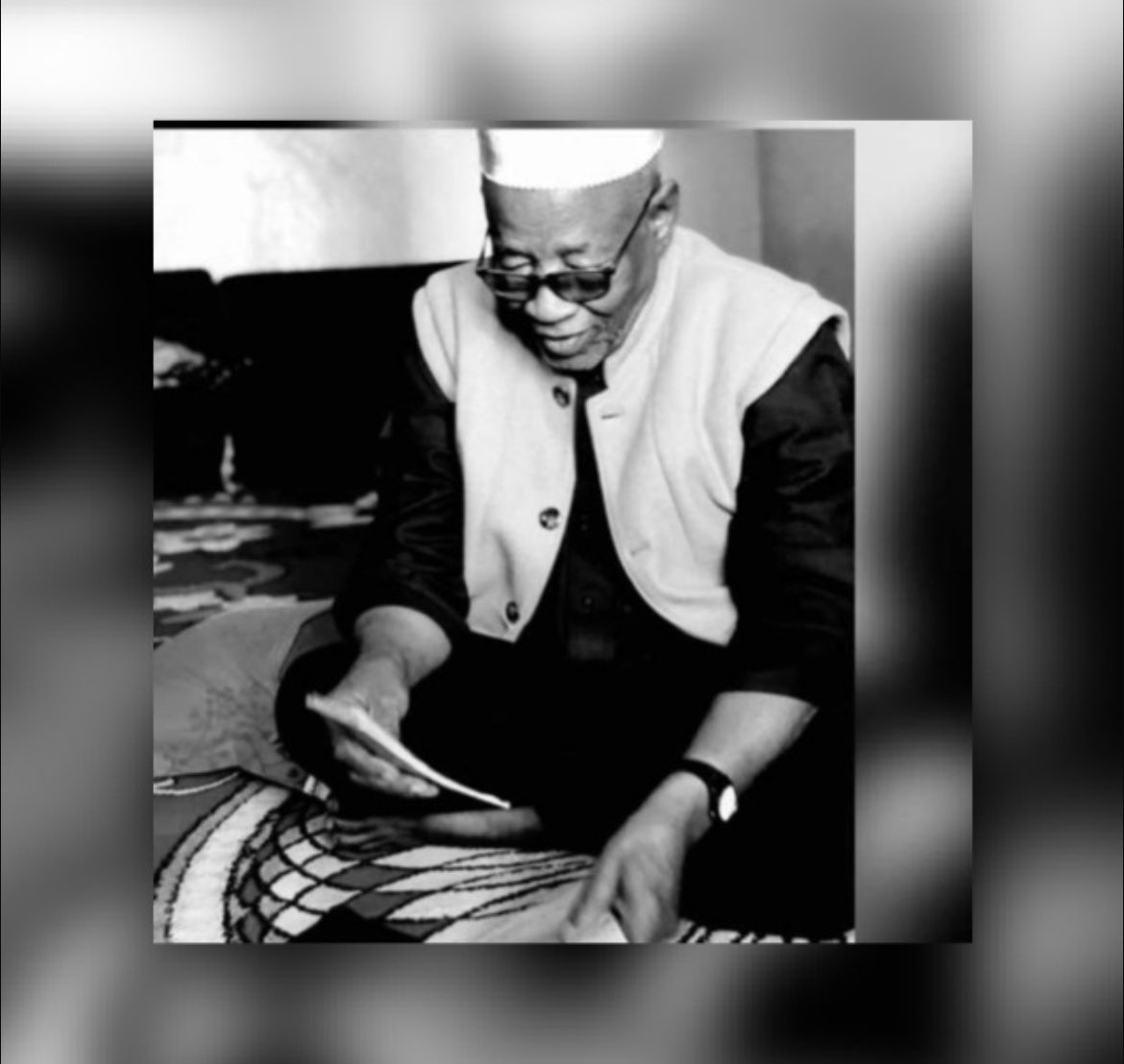 «À Allah nous appartenons et à Lui nous retournerons.»
C'est le cœur lourd que nous annonçons le décès de notre père, Ahmat Moustapha (Ahmat Carey).
Mes pensées les plus sincères vont à toute notre famille, en particulier à tous mes frères et sœurs. 
للَّهُمَّ ارحمه واغفر له