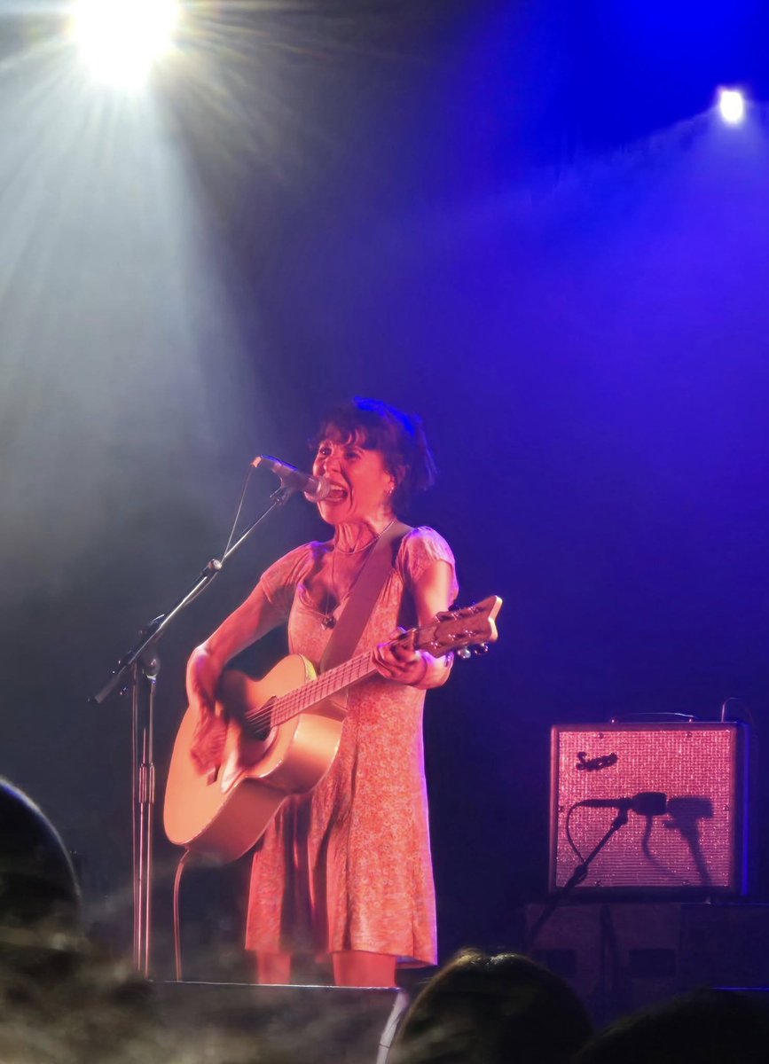 Drew68Campbell's tweet photo. @throwingmuses awesome show https://t.co/J7eYkovDbM