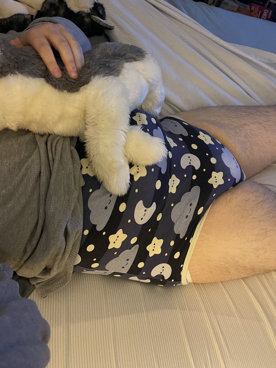 MikeyLovesPamps's tweet photo. Uhmm… I’m not soggy I pwomise!! 👉👈 https://t.co/CZ8gcQNZin