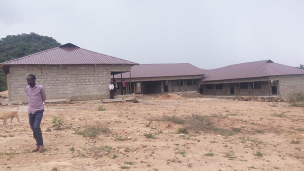 From battlegrounds to classrooms! West Pokot’s peace border schools are uniting children from rival communities to learn, live, and grow together. Education is the new frontier of peace.
Read more: maarifa.cog.go.ke/county-initiat…
<a href="/SimonKachapinK/">Simon Kachapin</a> <a href="/KenyaGovernors/">Council of Governors</a>