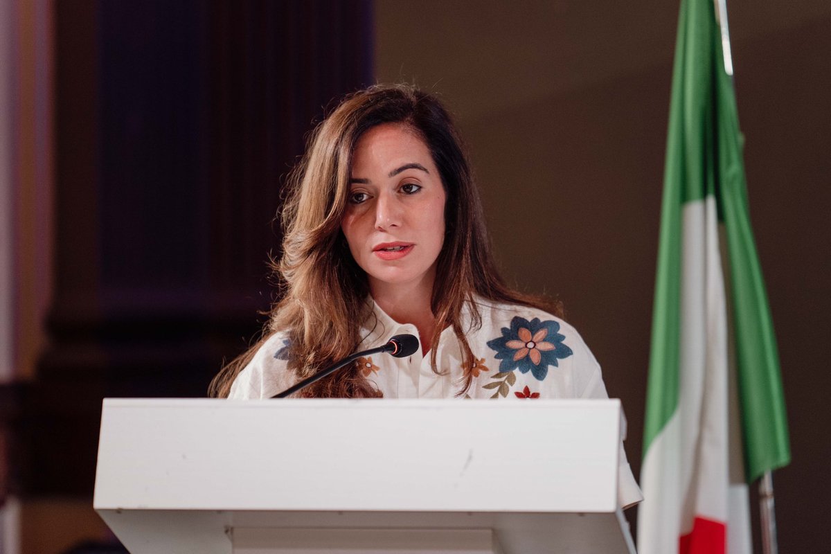 Nous sommes aujourd’hui une colonie numérique des États-Unis.

92% de nos données sont stockées aux États-Unis. 

À cause d’Emmanuel Macron, même les données de santé de tous les Français sont chez Microsoft.