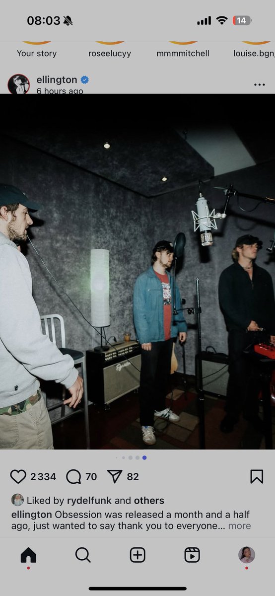 « Obsession was released a month and a half ago ❤️ »

📸 ellington (instagram)