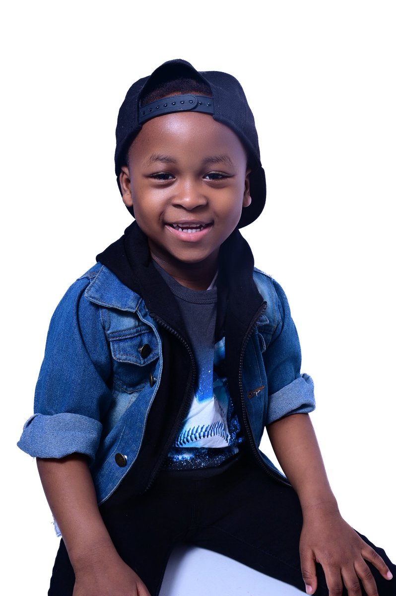 FrostHerFlakess's tweet image. Tiny Human, Huge Personality #PhotographyIsArt #Nikon #KidModel