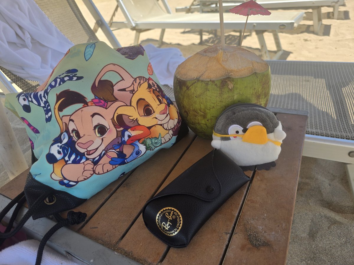 DaddyGoodboi's tweet photo. I just need everyone to understand how amazing and cute this bag by @MADSHYARTS is! I just came back from Mexico, and this sturdy bag was exactly what I needed on my adventures! Horse back riding, beach time, and venturing the town! Thank you Flogger for this amazing gift ! https://t.co/Or5rCJJK7h