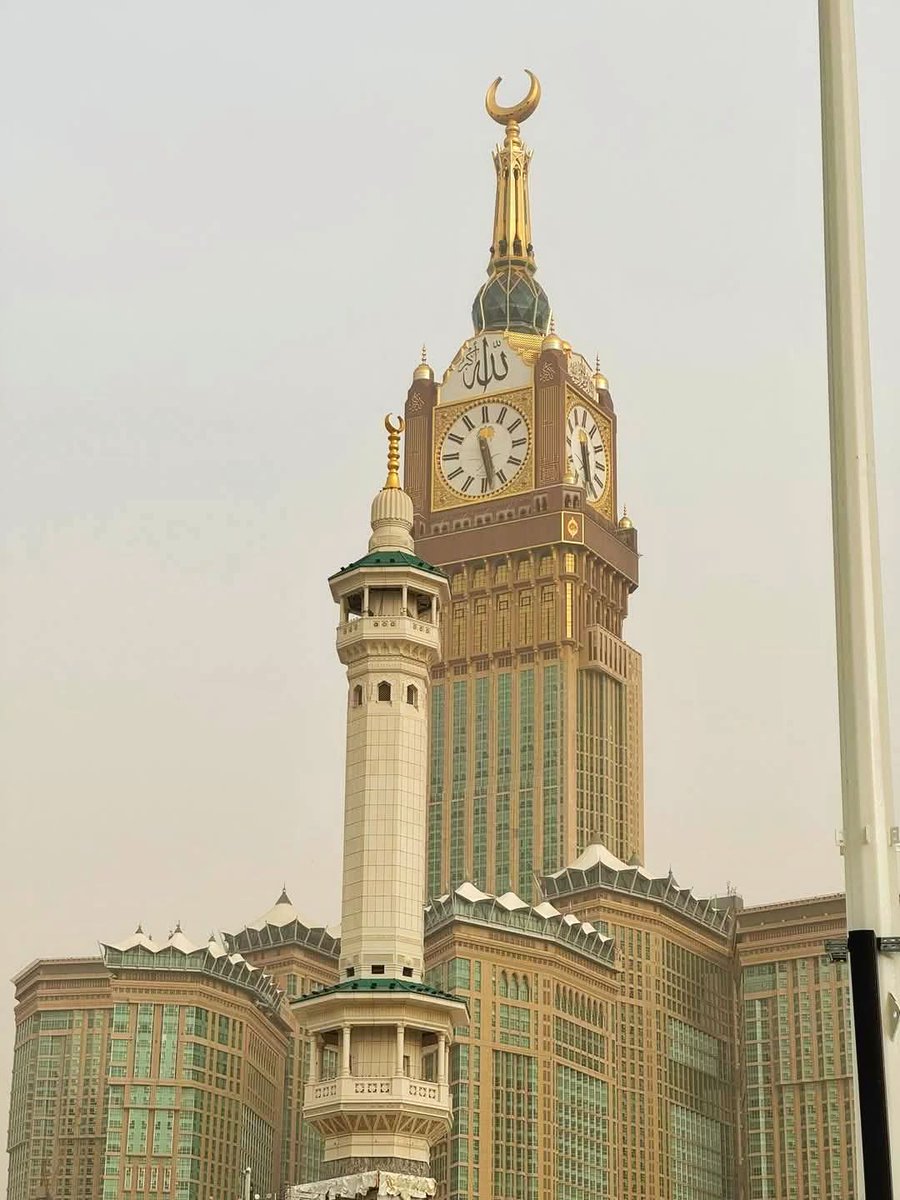 تلاوت کلام پاک کے بغیر دن،
نمک کے بغیر کھانے سے بھی زیادہ بے مزہ ہوتا ہے۔
لھذا 
تلاوت کرکے سکون حاصل کیجئے۔