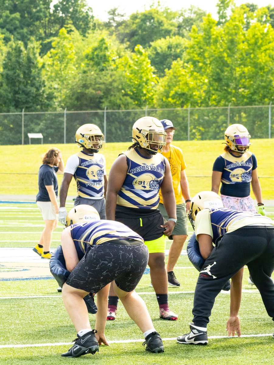 devontecam18's tweet image. Junior season otw...@FBCapitolOfNC