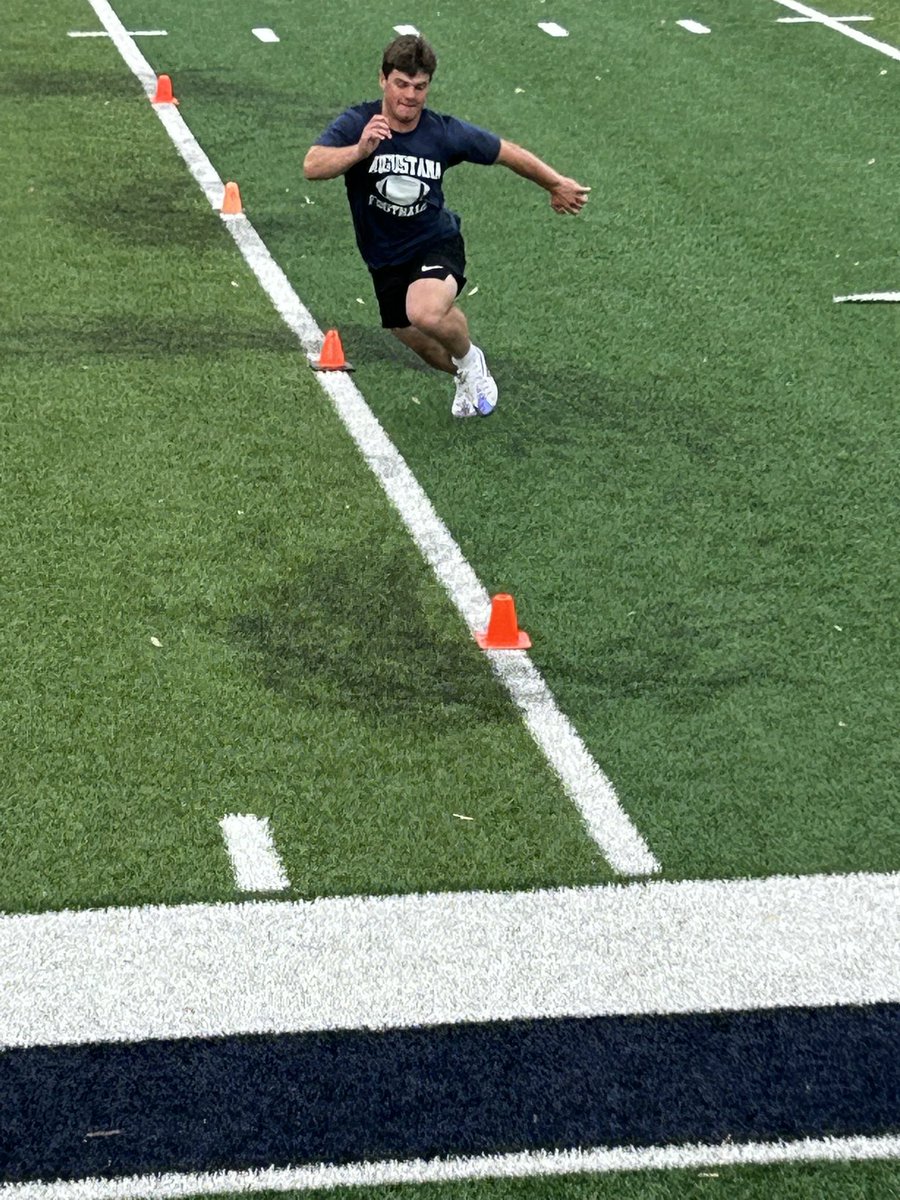 major_aarstad's tweet photo. Had a great time competing at the @AugieFB camp yesterday! Thank you to all the coaches who helped out! @coachscholten @CoachChaseKing https://t.co/XDL7oP7DQz