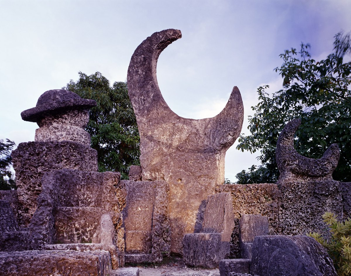 Edward Leedskalnin and His Mystical “Coral Castle” historydefined.net/coral-castle/