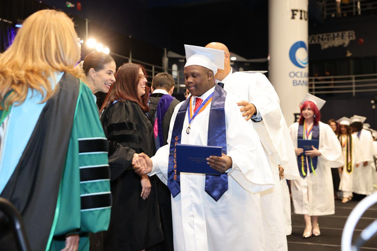 MDCPS's tweet image. Celebrating every smile, every moment, and every step across the stage. Congratulations to @HMLSrHighSchool Class of 2025! 

#MDCPSgrad #YourBestChoiceMDCPS