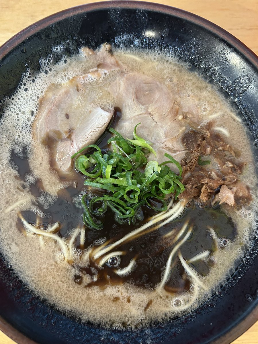 namikgroup's tweet photo. 🌞5/28（水）
ラーメン並木新南陽本店 
11:00〜14:00(Lo13:50) 
夜営業 17:00〜21:00(Lo) 
ラーメン並木防府店 
11:00〜14:00(Lo13:30)
ご来店お待ちしてます♡
#ラーメン並木　#とんこつラーメン　#豚骨ラーメン　#ラーメン　#朝ラーメン　#クセうま　#山口県　#周南市　#防府市　#ぶひ🐷 https://t.co/9VJZ24Alv4