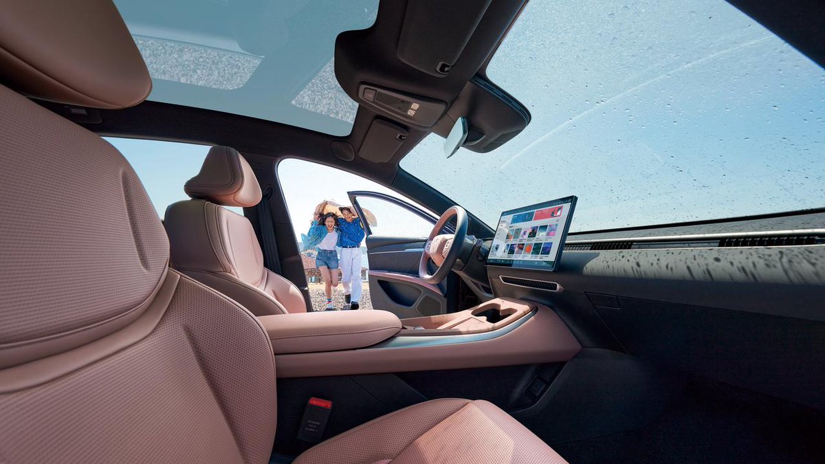 XPENG_Global's tweet photo. Love at first sight? 👀 The XPENG MONA M03 Max whispers luxury with an all-new "Dawn Purple" interior. Crafted for those who refuse to blend in. 🚘💫 #XPENG #MONAMax https://t.co/GgYQ1fl5X7