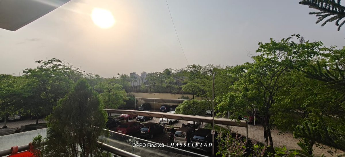 14 Days of Continuous Rains And Finally the Sun is Out in Pune. Lovely Sunlight. <a href="/IMDWeather/">IMD Weather</a> <a href="/SkymetWeather/">Skymet</a> #Punerains