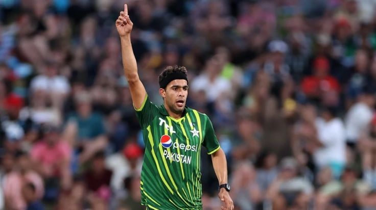 🚨 Abbas Afridi replaces Mohammad Wasim Jr. in Pakistan’s squad vs Bangladesh.  

Wasim ruled out due to a side strain sustained during PSL.  

#PAKvsBAN #AbbasAfridi #PakistanCricket #Green_Team92