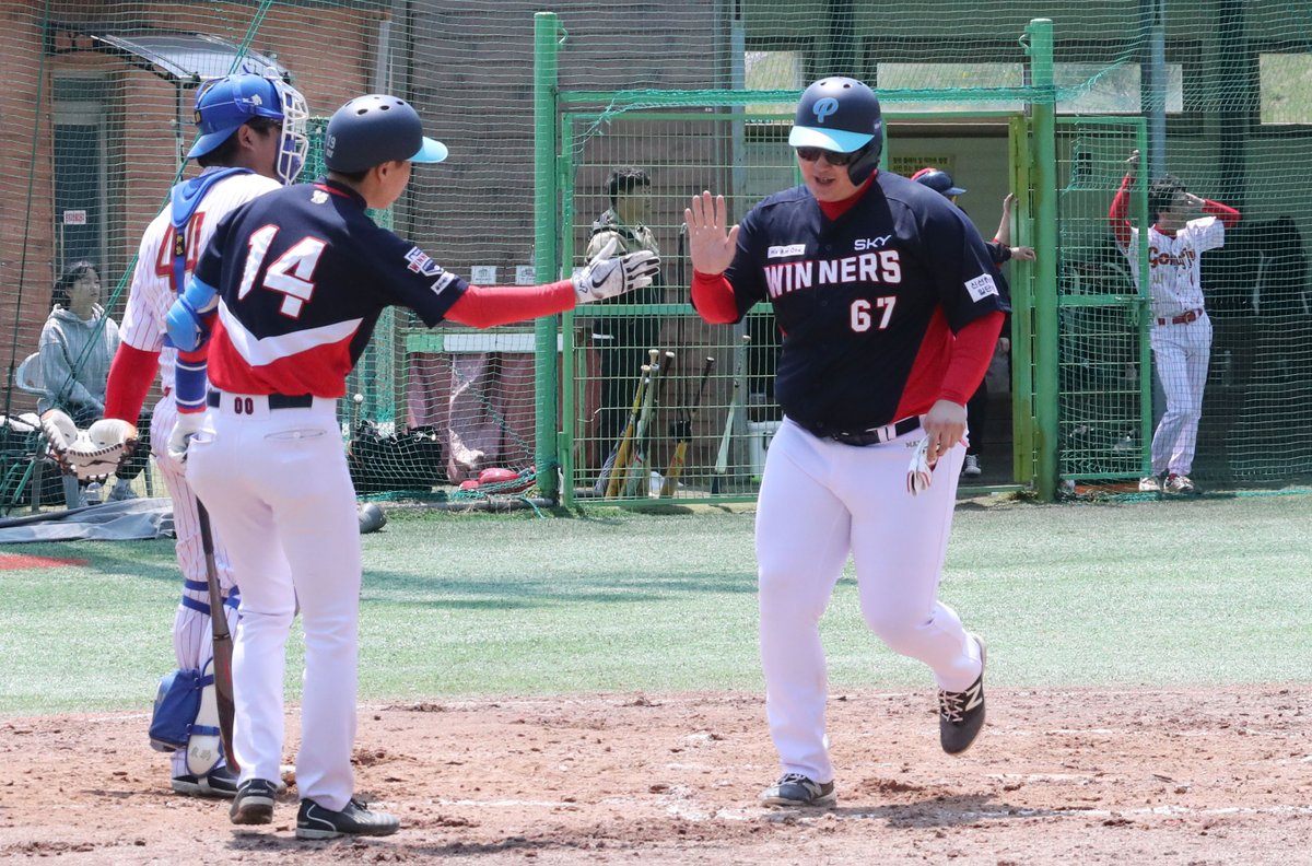 [ 5/28 보도자료 ]
신천지예수교회 야구팀, 문체부장관기 전국야구대회 2부 3위
“하반기 대한체육회장기 대회에선 반드시 우승할 것”

신천지예수교 증거장막성전(총회장 이만희·이하 신천지예수교회) 야구 대표팀 ‘위너스팀’이 ‘제25회 문화체육관광부장관기 생활체육 전국야구대회’ 2부 리그에서